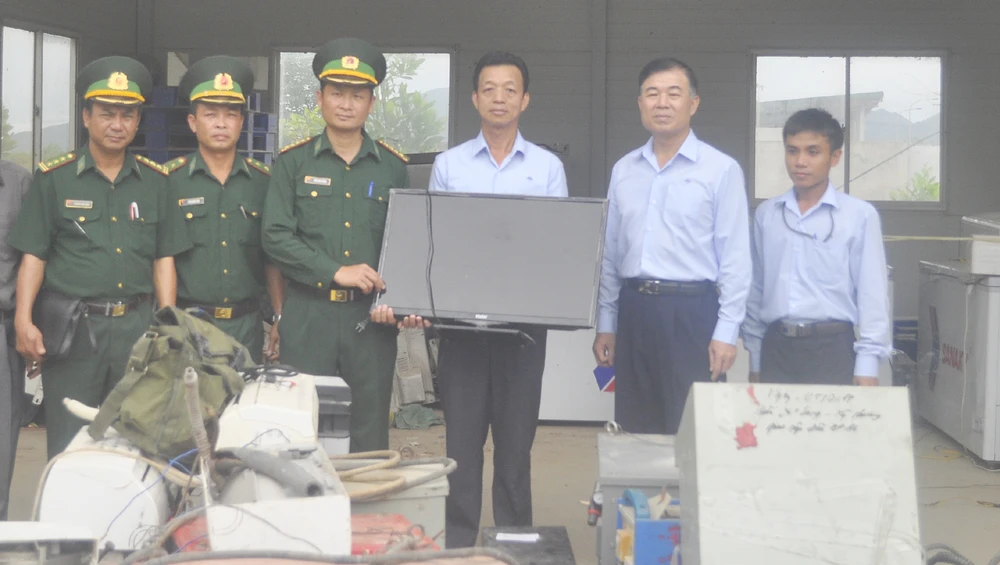 Trao trả nhiều tài sản và USD bị mất cắp cho Công ty Formosa Hà Tĩnh ảnh 1